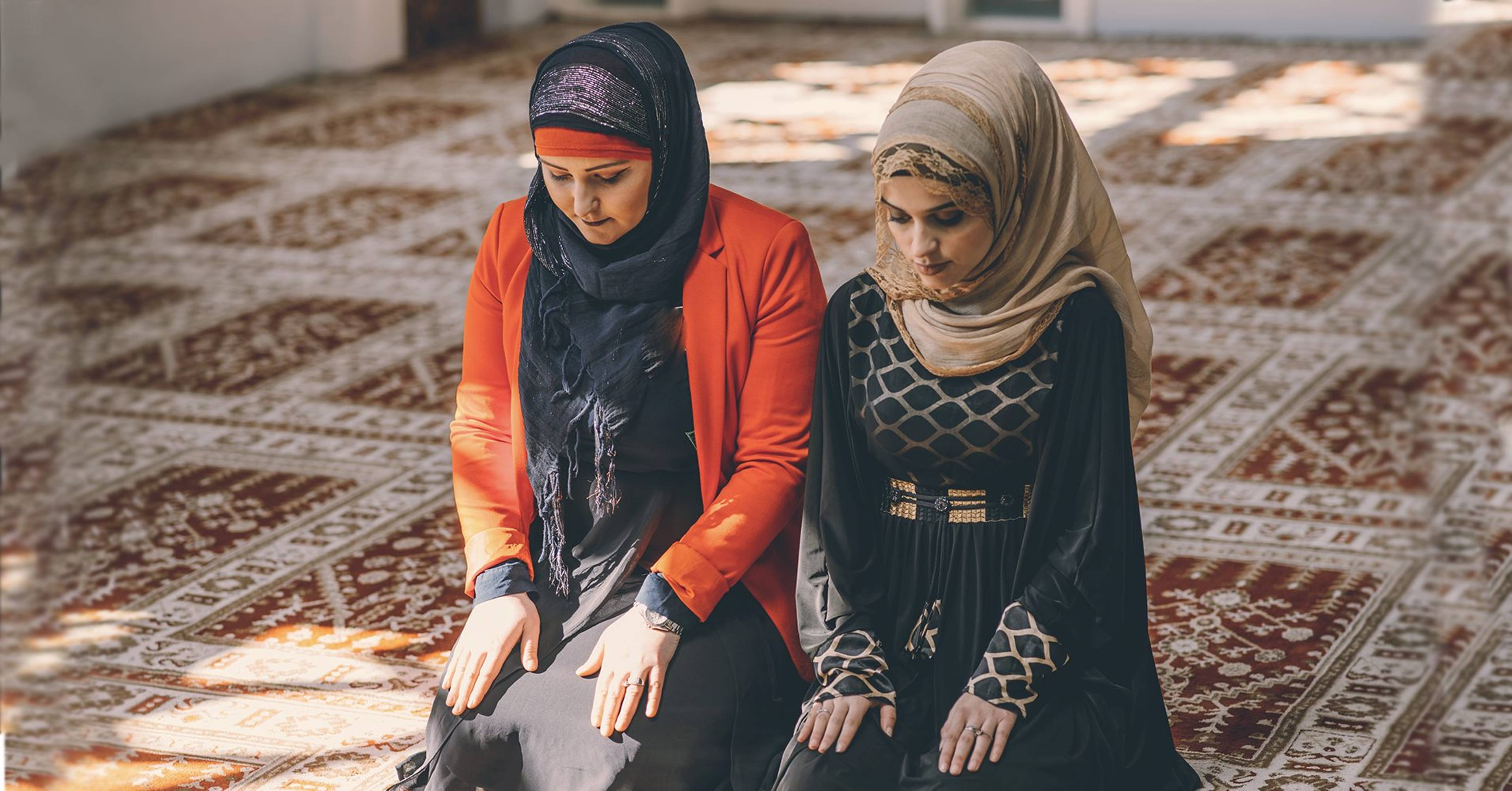 Feminizm Bir Problem Midir? İdeolojik Akımlar Neden İslâm’a Tercih Ediliyor?