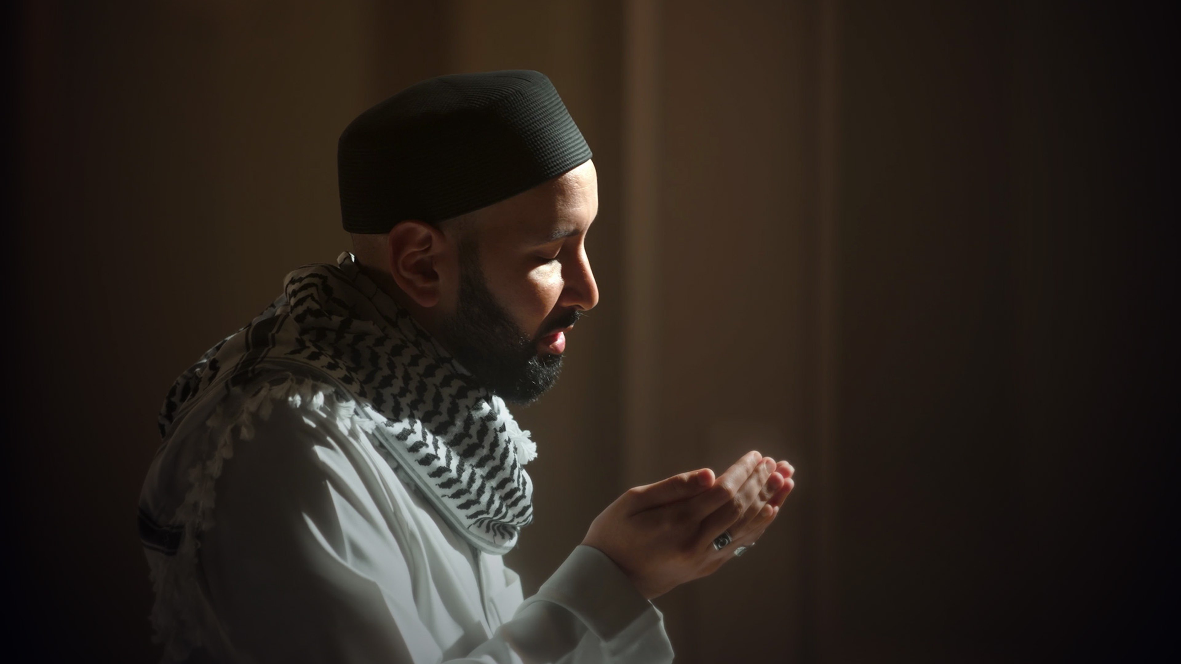 Calling Upon Allah Through His 99 Names: Du’as from “The Name I Need” Ramadan Series | Blog