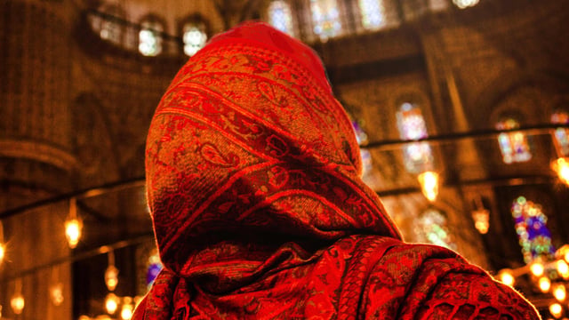 Hijab: Spotlighting Servitude to God